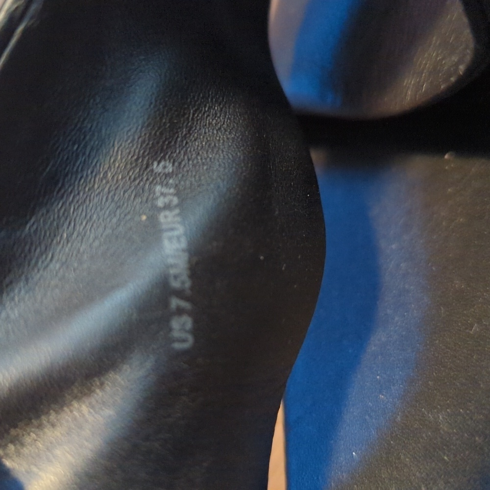 Vince Leather Slingback Sandals - Picture 13 of 13